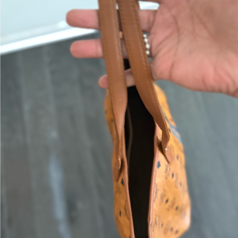MCM Tan Shoulder Bag with Blue Stripe - Picture 5 of 8